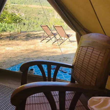 Parque de Campismo La Ferme De Clareau- Glamp'in Nature -tentes Safari- D'hôtes Sous La Toile La Motte-Chalancon